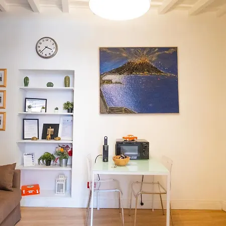 Cozy Studio Parlamento-2